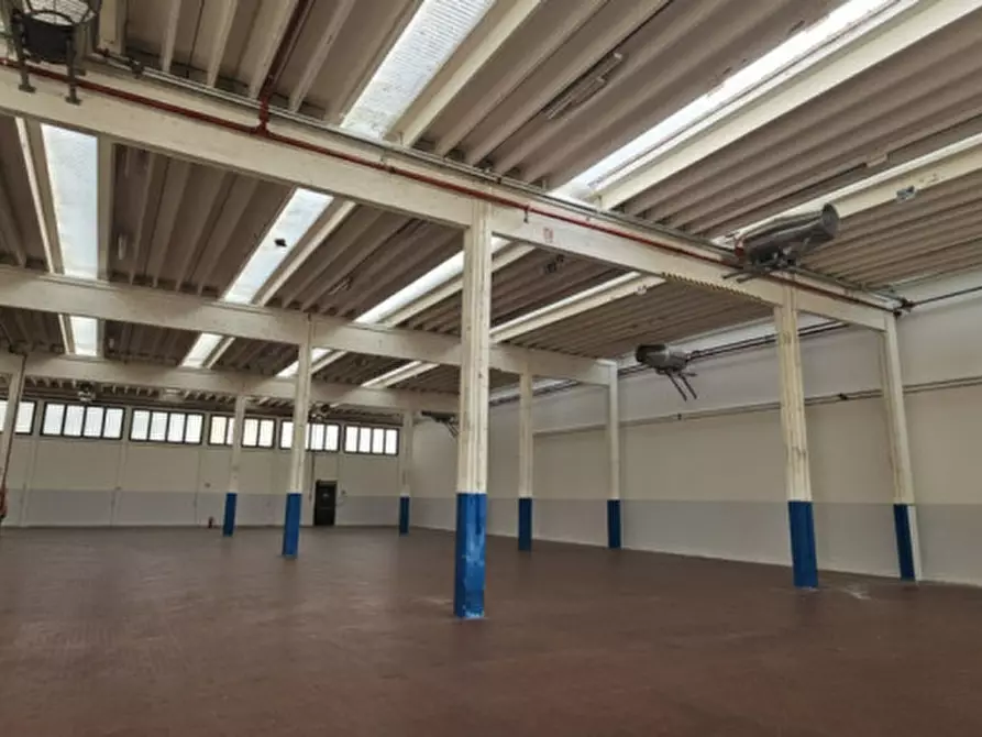 Immagine 3 di Capannone industriale in affitto  in Via Regia a Vigonza