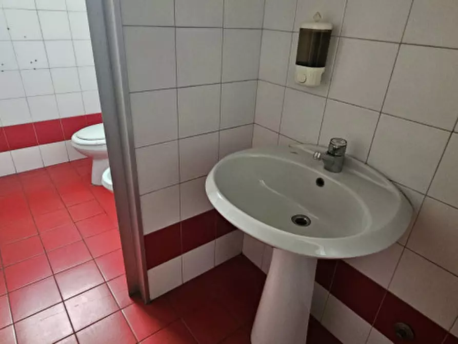 Immagine 7 di Capannone industriale in affitto  in Via Regia a Vigonza