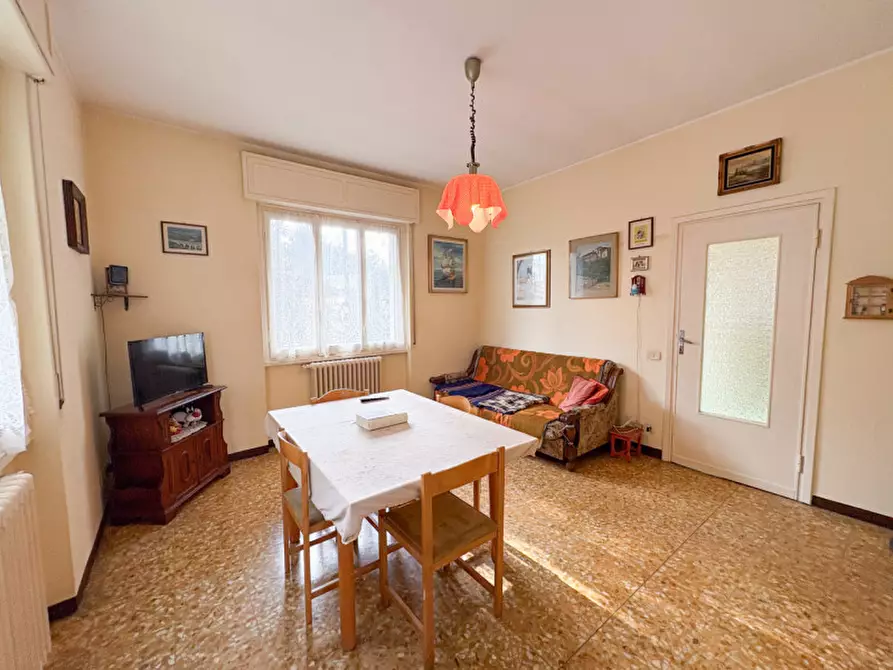 Immagine 16 di Villa in vendita  in Via Donatori di Sangue 14 a Carate Brianza