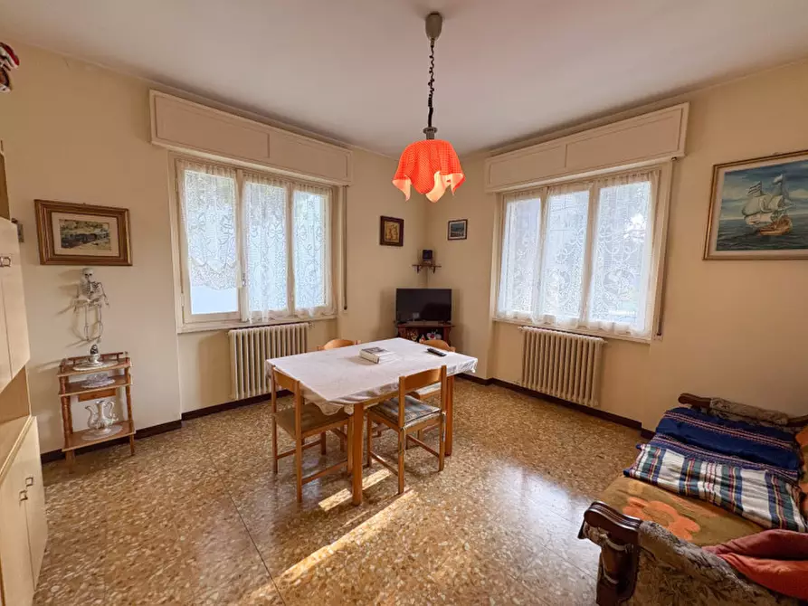 Immagine 17 di Villa in vendita  in Via Donatori di Sangue 14 a Carate Brianza