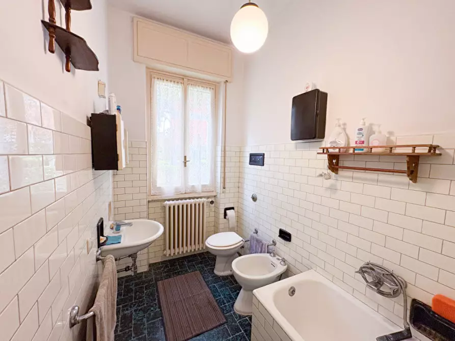 Immagine 30 di Villa in vendita  in Via Donatori di Sangue 14 a Carate Brianza