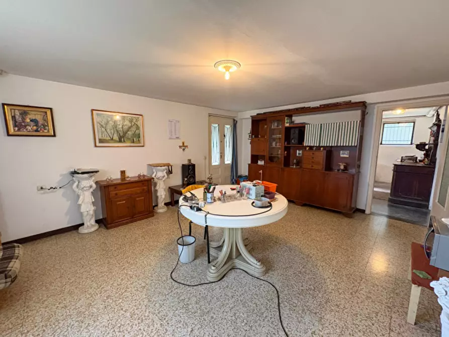 Immagine 35 di Villa in vendita  in Via Donatori di Sangue 14 a Carate Brianza