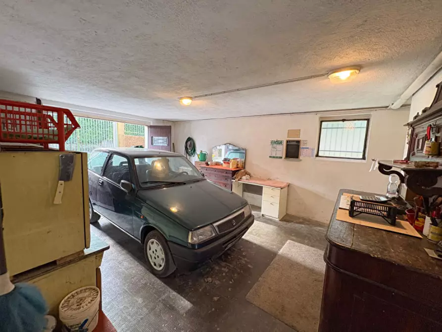 Immagine 39 di Villa in vendita  in Via Donatori di Sangue 14 a Carate Brianza