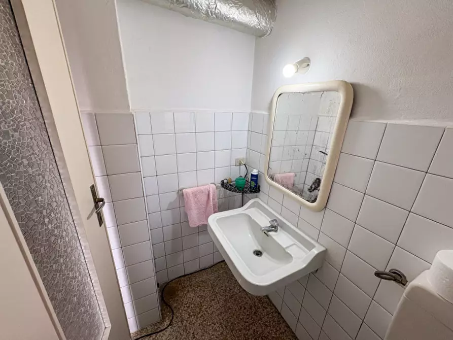 Immagine 40 di Villa in vendita  in Via Donatori di Sangue 14 a Carate Brianza