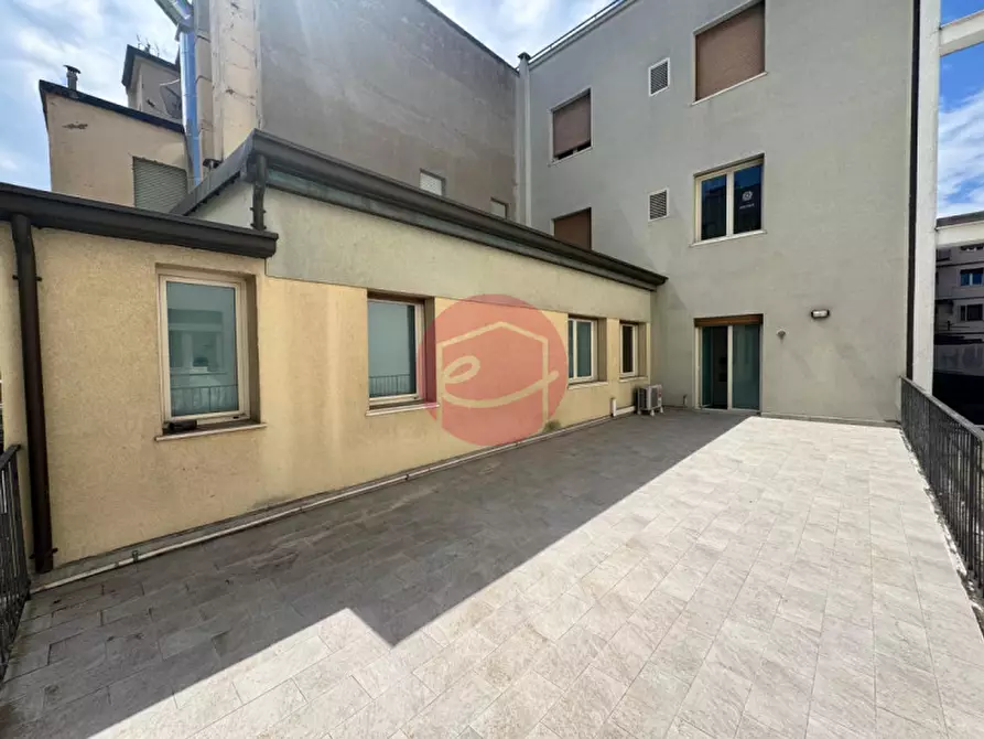 Immagine 7 di Ufficio in vendita  in Piazza Gramsci a Santarcangelo Di Romagna