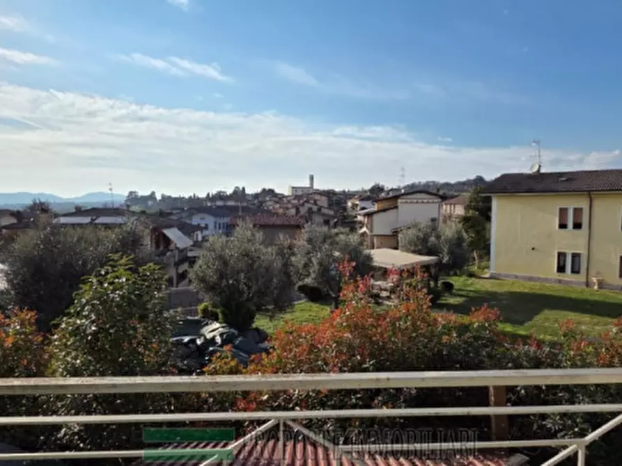 Immagine 11 di Appartamento in vendita  in Via Venticinque Aprile a Cazzago San Martino