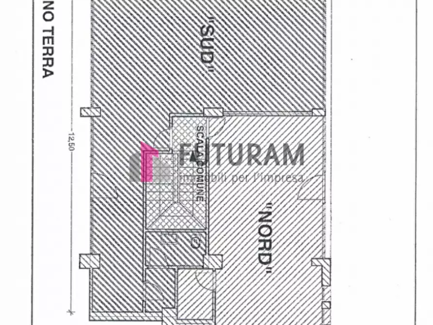 Immagine 29 di Negozio in vendita  in VIA LONGHIN 2 a Padova