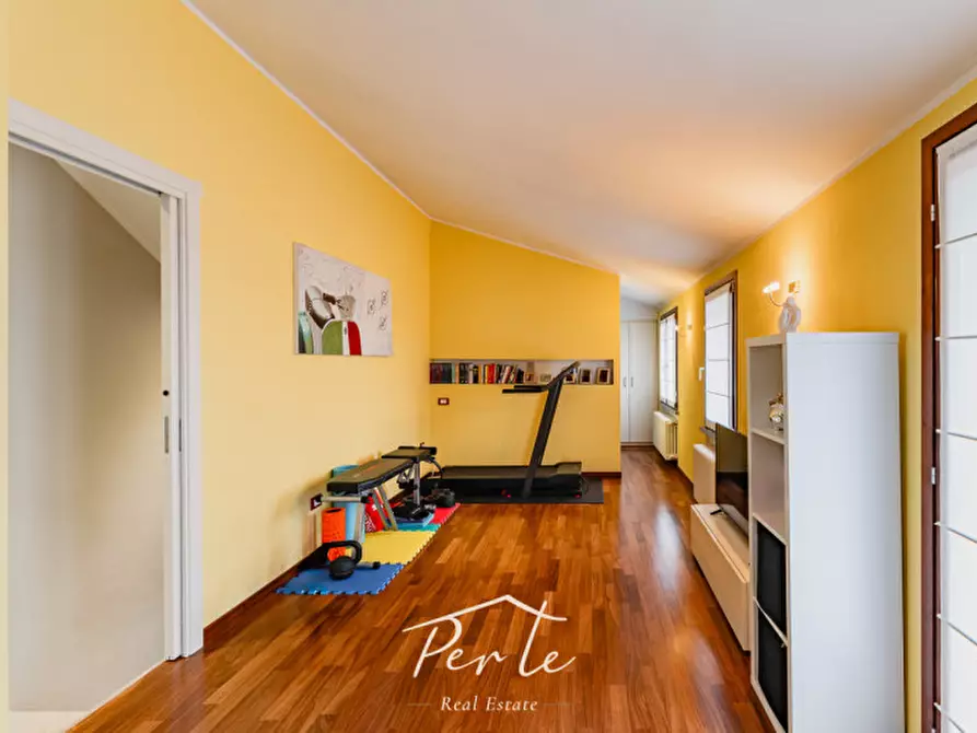 Immagine 13 di Attico in vendita  in Via Europa 82 a Curtatone