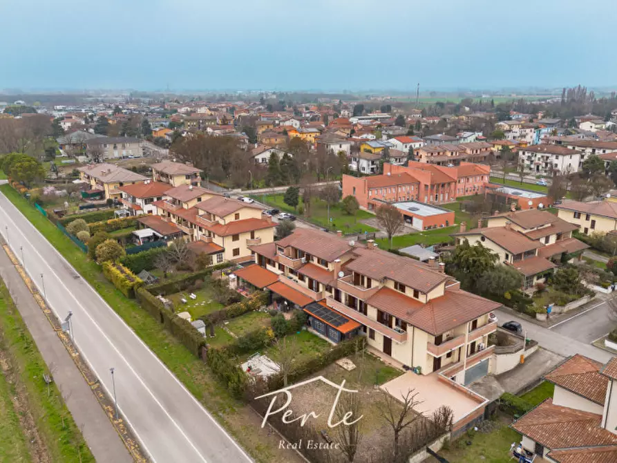 Immagine 27 di Attico in vendita  in Via Europa 82 a Curtatone