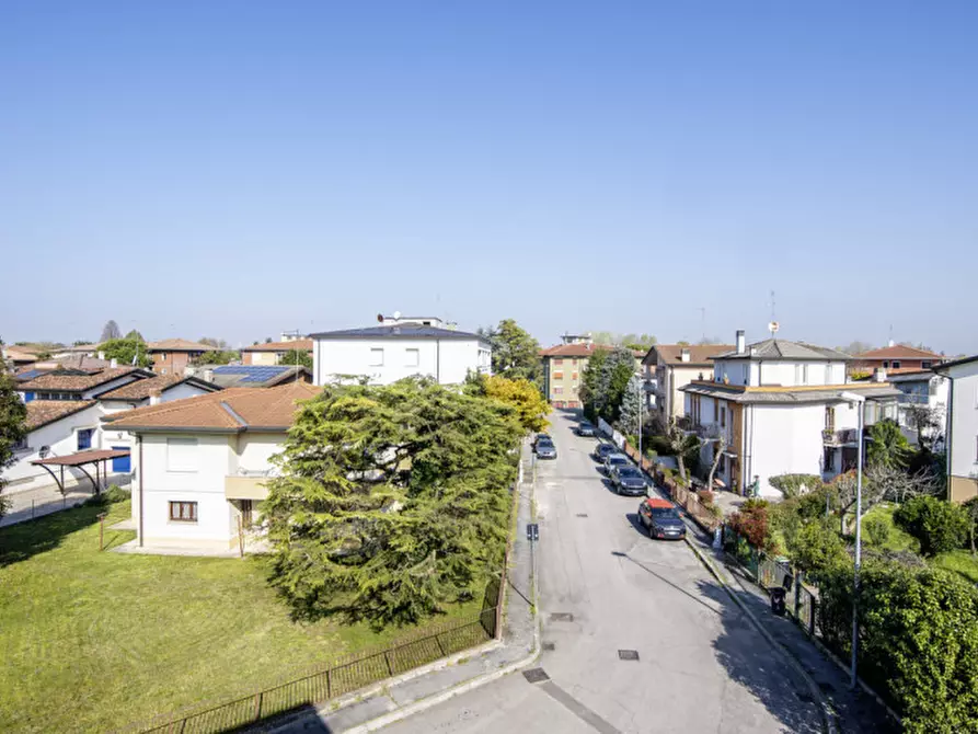 Immagine 24 di Appartamento in vendita  in Via Alfredo Panzini 4 a Padova