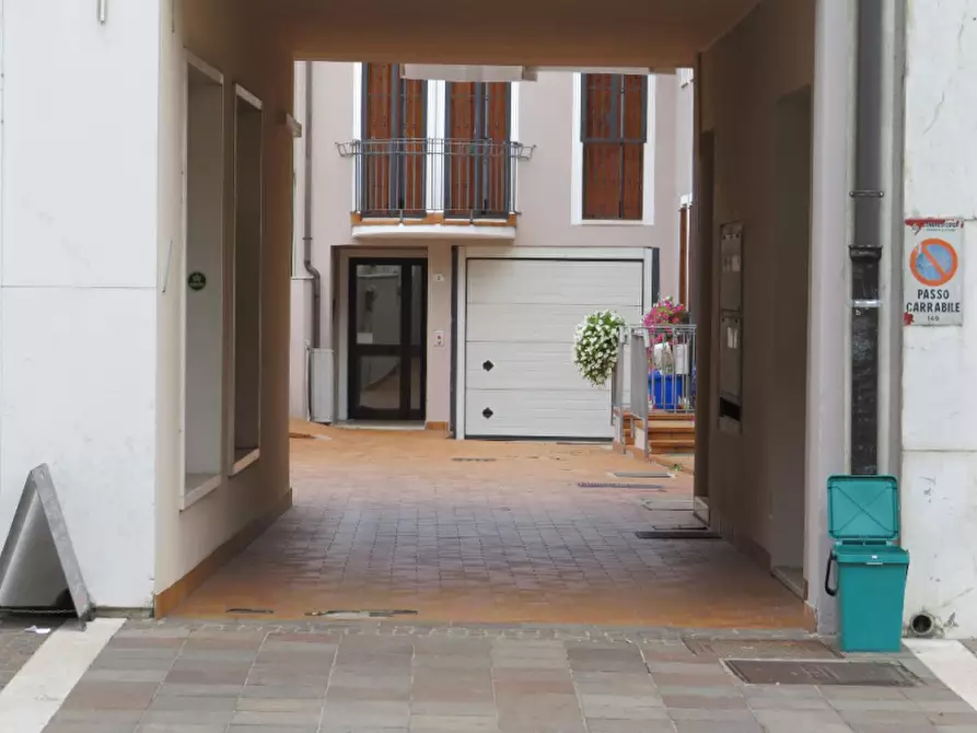 Immagine 2 di Posto auto in vendita  in Via Xxv Aprile a Cerea