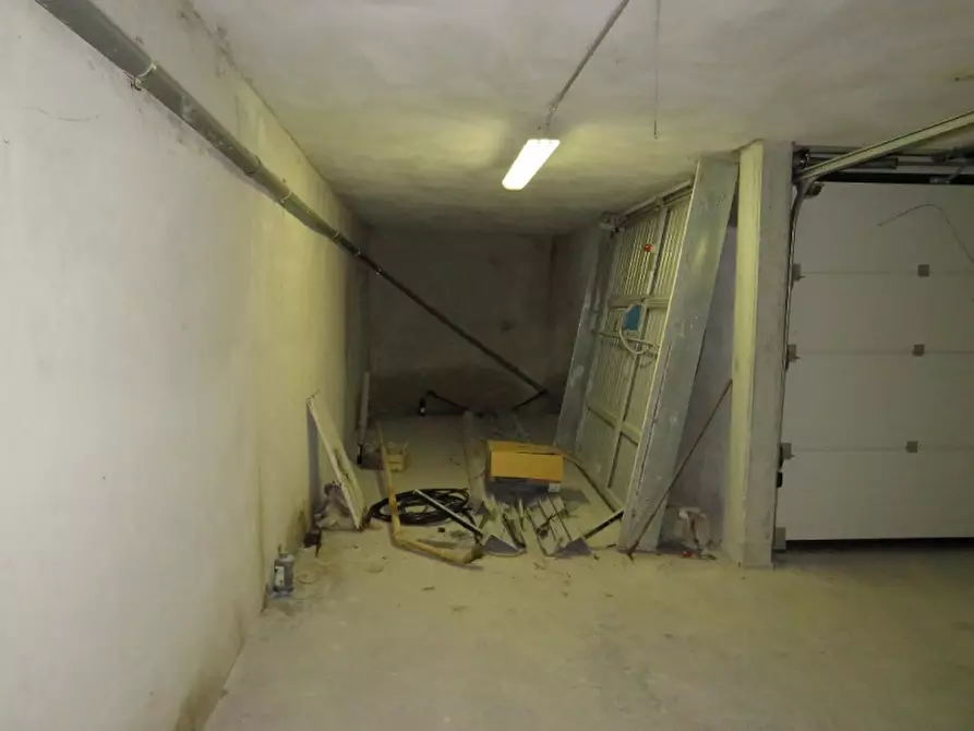 Immagine 7 di Posto auto in vendita  in Via Xxv Aprile a Cerea