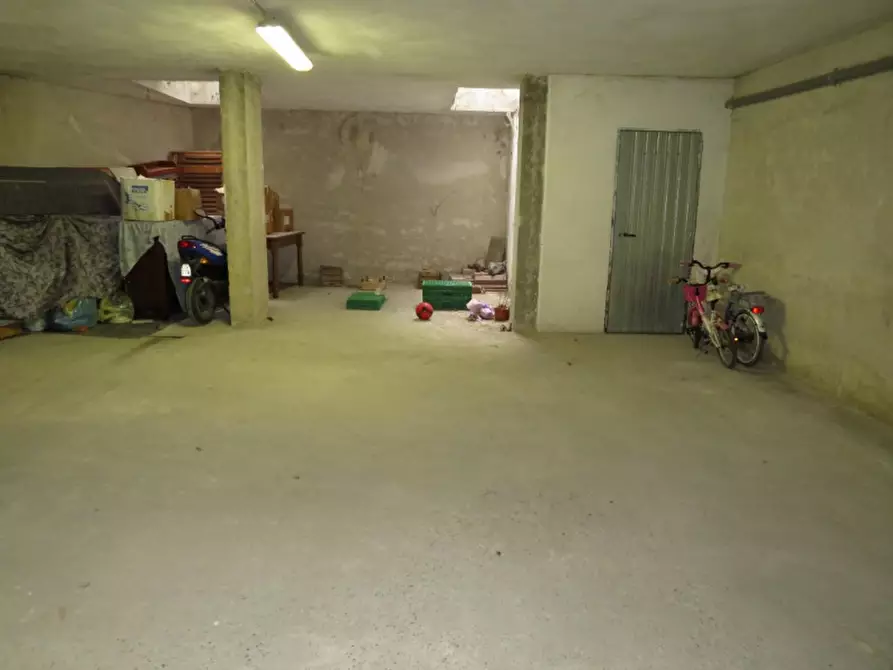 Immagine 9 di Posto auto in vendita  in Via Xxv Aprile a Cerea