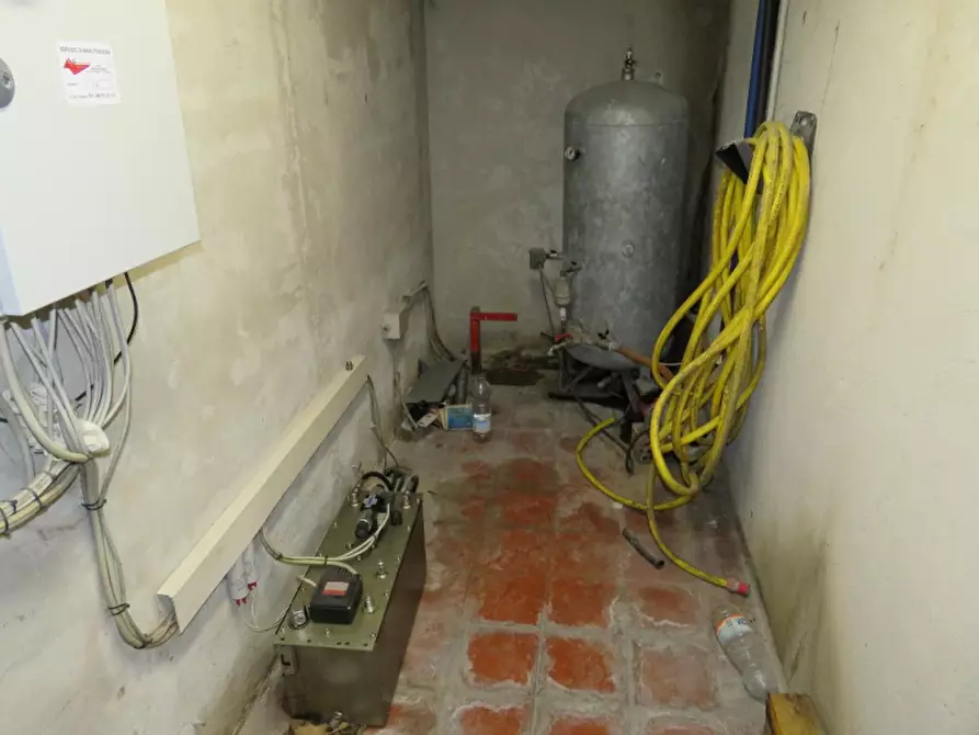 Immagine 11 di Posto auto in vendita  in Via Xxv Aprile a Cerea