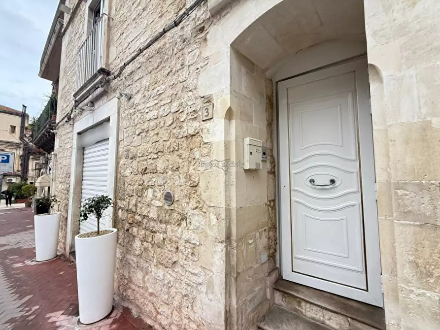 Immagine 44 di Casa indipendente in affitto  a Modica