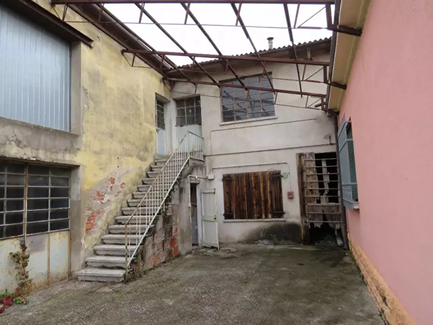 Immagine 3 di Magazzino in vendita  in Via Monte Grappa 15 a Cerea