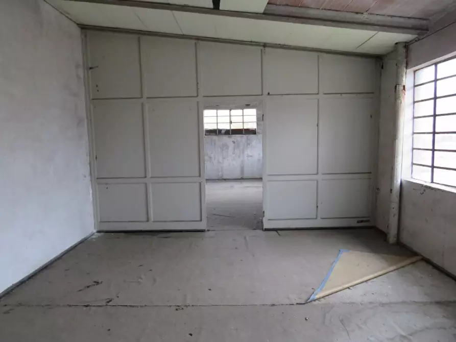 Immagine 31 di Magazzino in vendita  in Via Monte Grappa 15 a Cerea