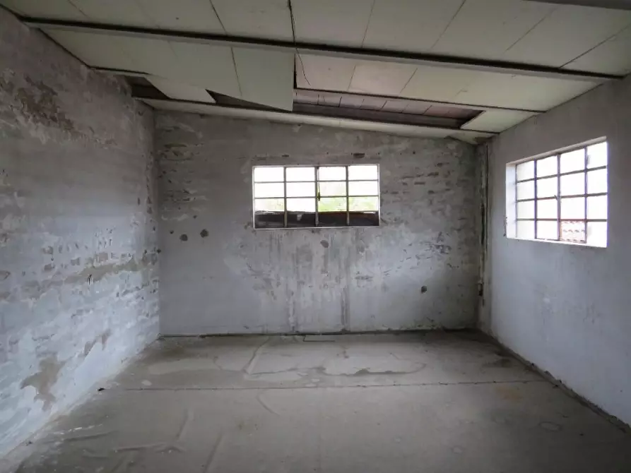 Immagine 32 di Magazzino in vendita  in Via Monte Grappa 15 a Cerea