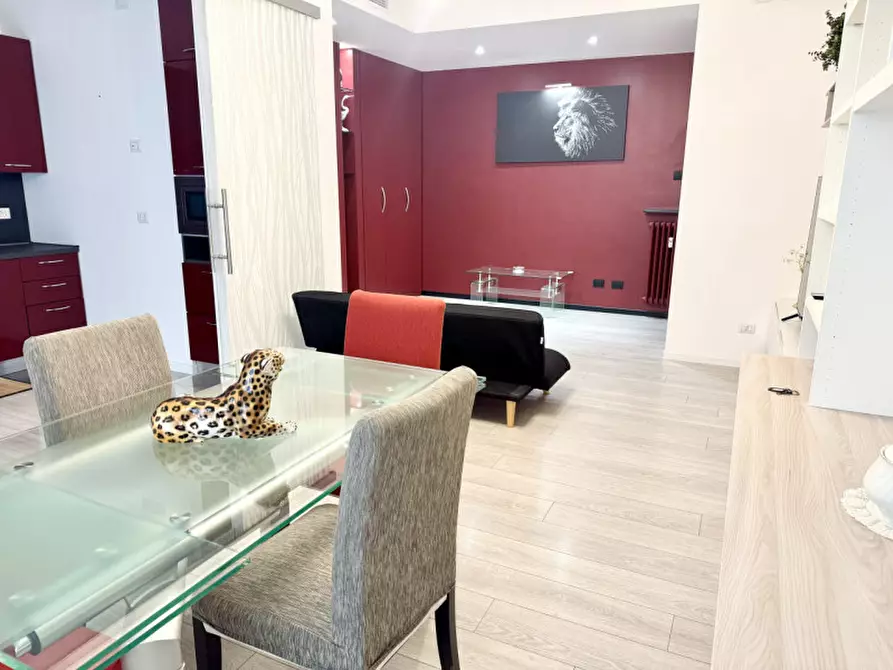 Immagine 3 di Appartamento in vendita  in Via Giambattista Borghesi a Parma