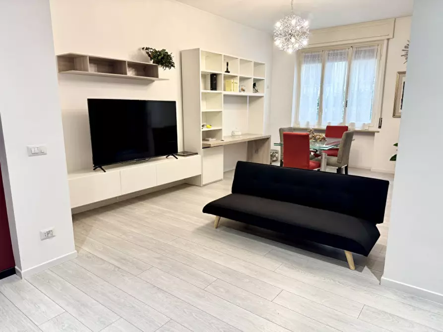 Immagine 9 di Appartamento in vendita  in Via Giambattista Borghesi a Parma