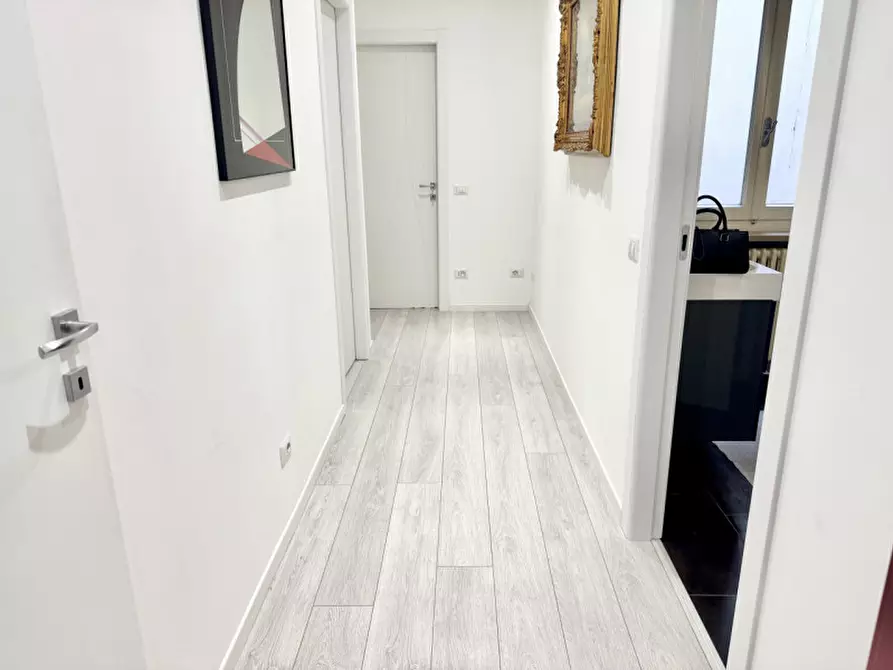 Immagine 10 di Appartamento in vendita  in Via Giambattista Borghesi a Parma