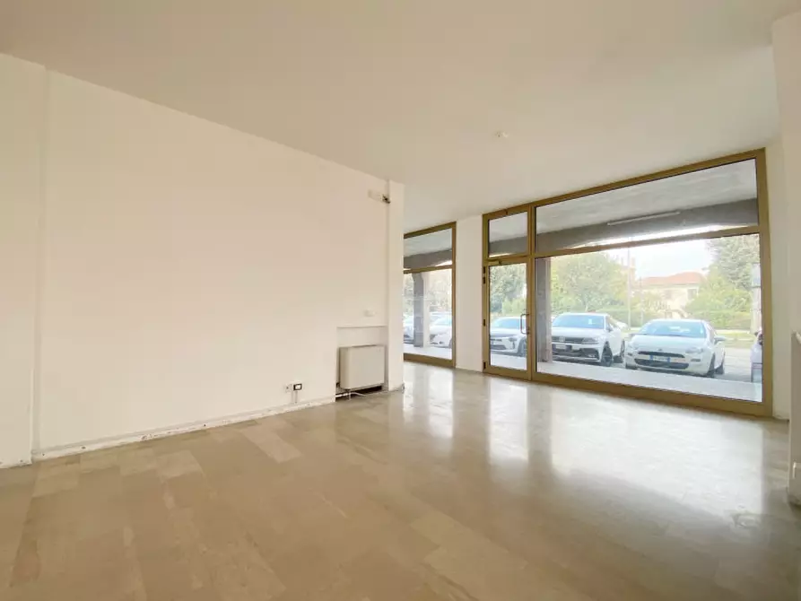 Immagine 3 di Negozio in affitto  in Via Postumia Centro a San Biagio Di Callalta