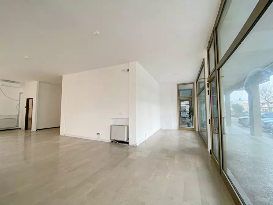 Immagine 12 di Negozio in affitto  in Via Postumia Centro a San Biagio Di Callalta