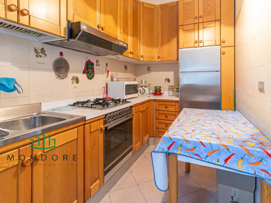 Immagine 10 di Appartamento in vendita  in viale trento a Rimini