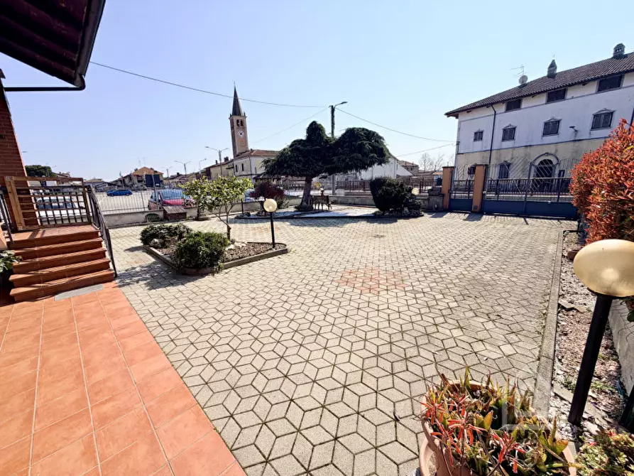 Immagine 6 di Casa indipendente in vendita  in Via Molino 1 a Lamporo