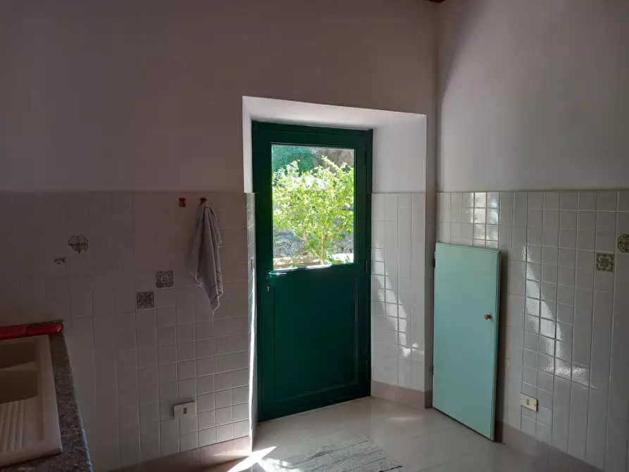 Immagine 14 di Appartamento in vendita  in Via Santuario a Savona