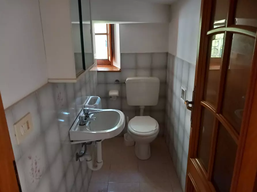 Immagine 15 di Appartamento in vendita  in Via Santuario a Savona