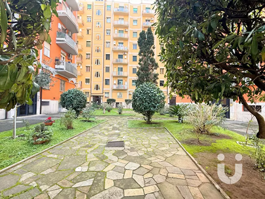 Immagine 17 di Appartamento in affitto  in Via Giuseppe Chiovenda a Roma