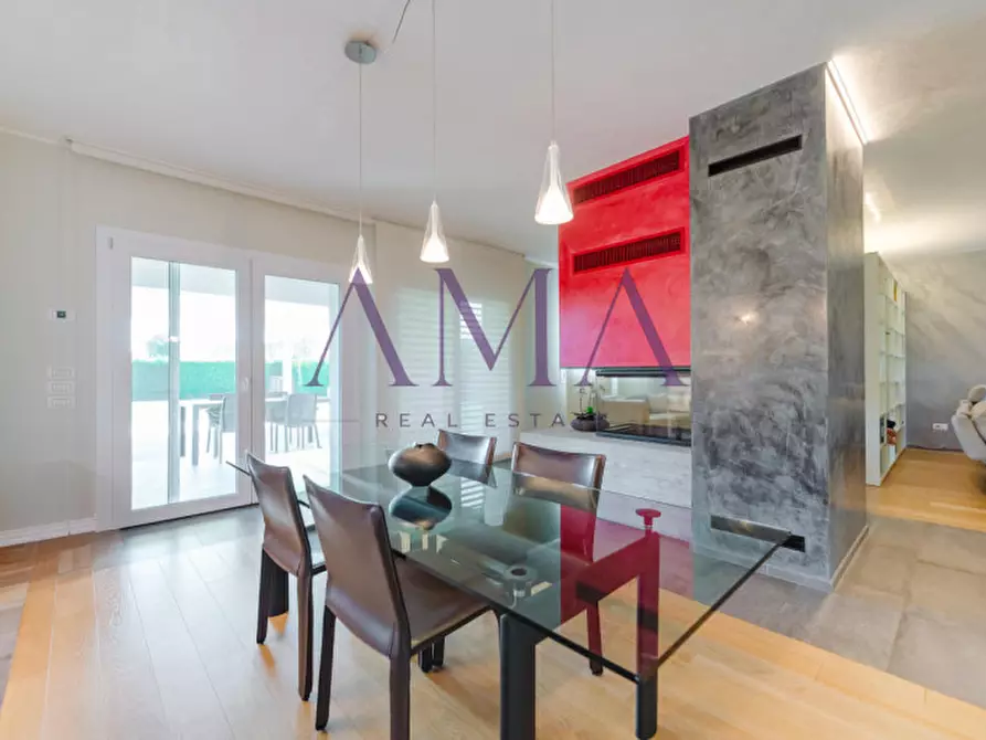 Immagine 3 di Villa in vendita  in Via Gemona a Padova