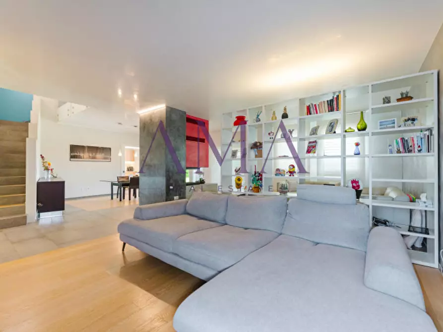 Immagine 21 di Villa in vendita  in Via Gemona a Padova
