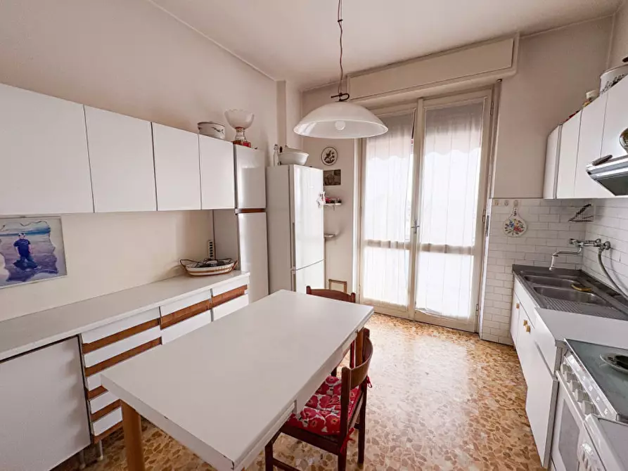 Immagine 9 di Appartamento in vendita  in Via Trento e Trieste 22 a Biassono