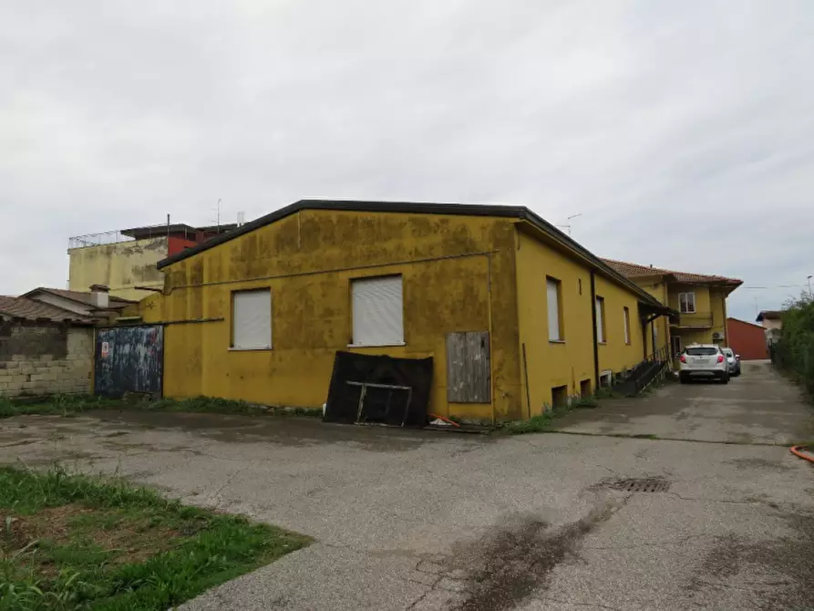 Immagine 1 di Magazzino in vendita  in Via Vittorio Veneto 45 a Cerea