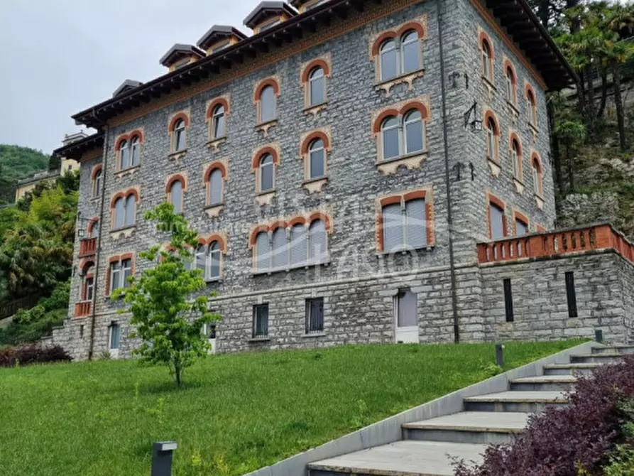 Immagine 2 di Appartamento in vendita  in Via Luigi Cadorna 36 a Menaggio