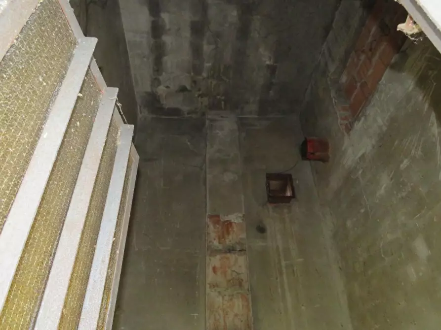 Immagine 28 di Magazzino in vendita  in Via Oppioli 24A a Cerea