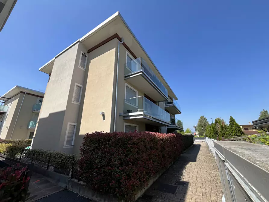 Immagine 3 di Appartamento in vendita  in Via Monte Grappa a Costabissara