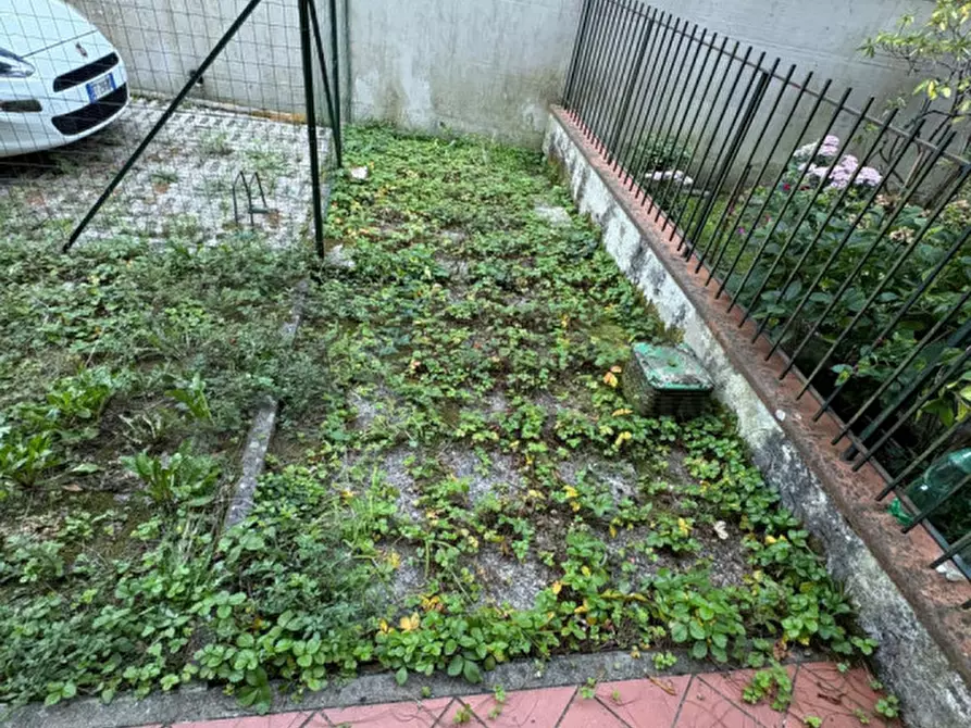 Immagine 10 di Appartamento in vendita  in Via Salvo D'acquisto a Londa