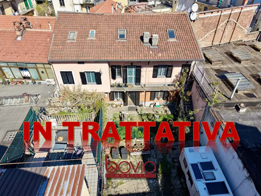 Immagine 1 di Casa indipendente in vendita  in Via Valprato 24 a Torino