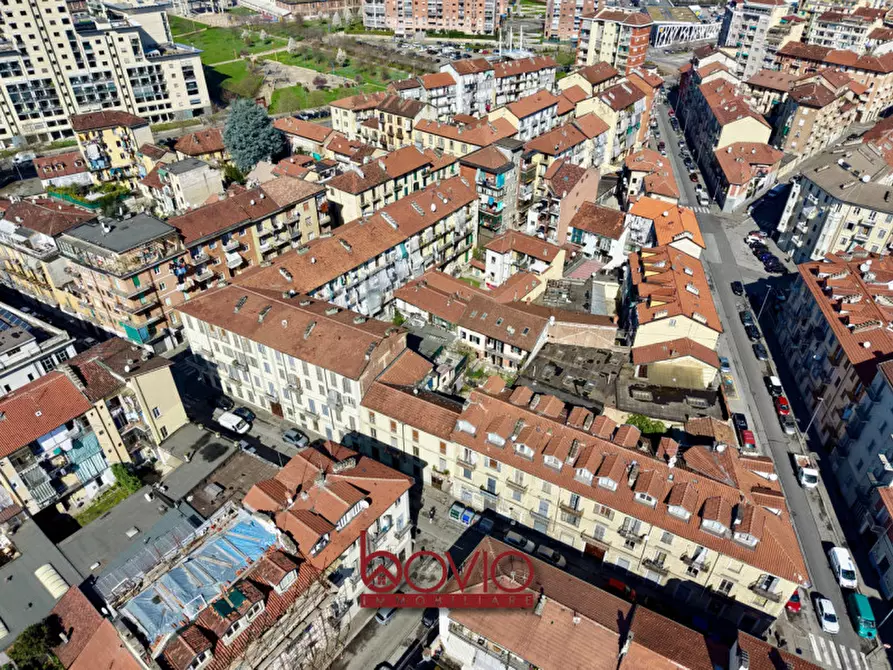 Immagine 5 di Casa indipendente in vendita  in Via Valprato a Torino