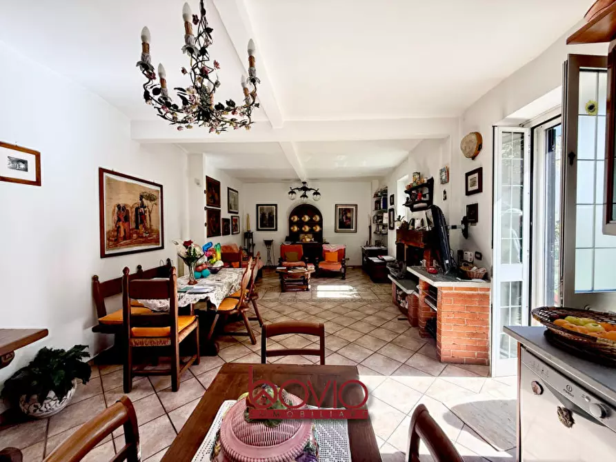 Immagine 10 di Casa indipendente in vendita  in Via Valprato a Torino