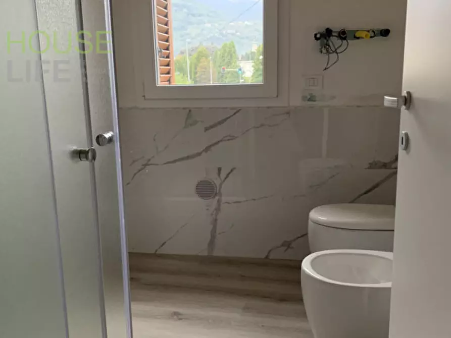 Immagine 4 di Appartamento in vendita  in Via Faccin a Schio