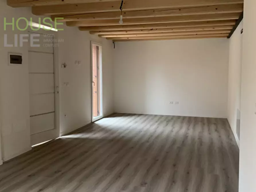 Immagine 5 di Appartamento in vendita  in Via Faccin a Schio