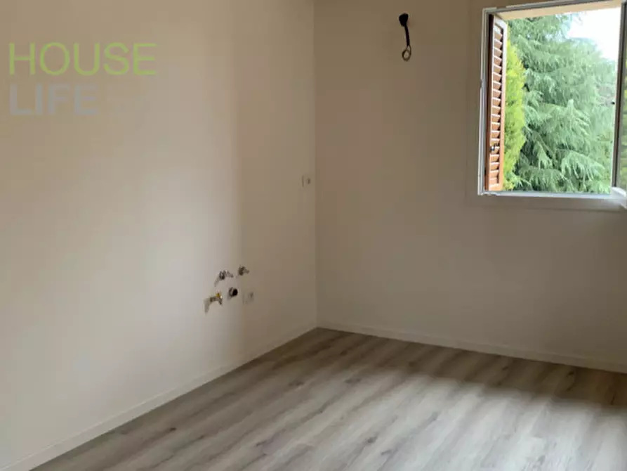 Immagine 13 di Appartamento in vendita  in Via Faccin a Schio