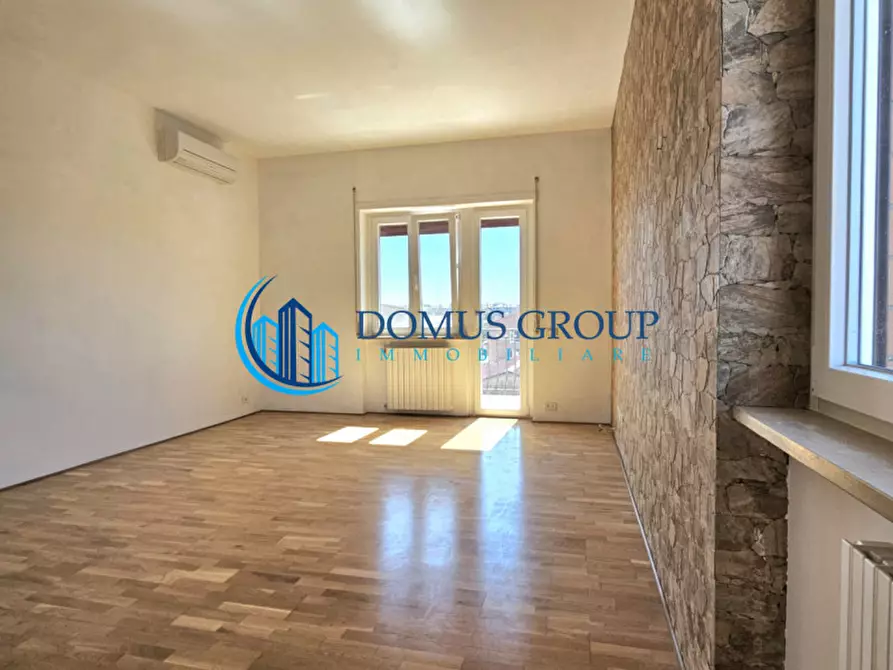 Immagine 8 di Appartamento in vendita  in VIA ANCILLA MARIGHETTO a Roma