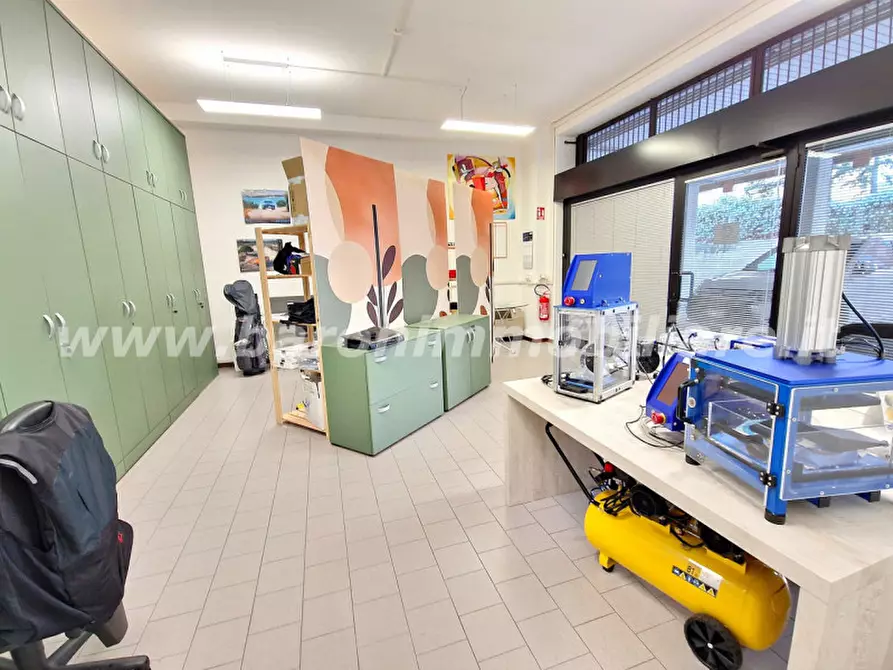 Immagine 2 di Ufficio in vendita  in Via Risorgimento, 35 a Zola Predosa