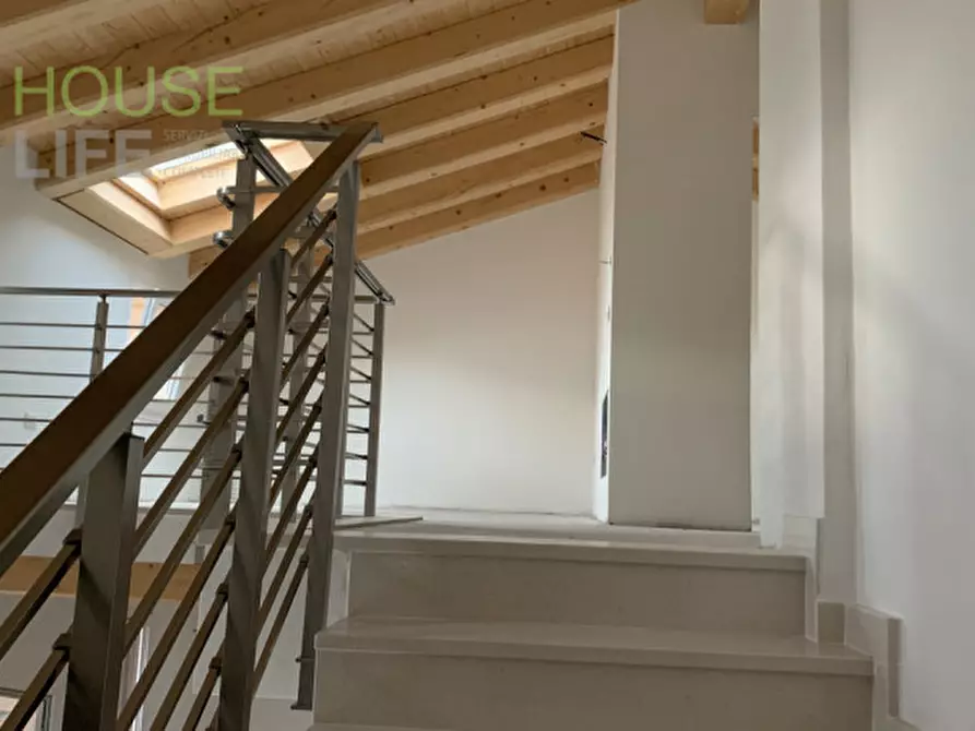 Immagine 8 di Appartamento in vendita  in VIA FACCIN a Schio