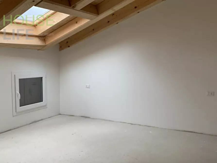 Immagine 10 di Appartamento in vendita  in VIA FACCIN a Schio